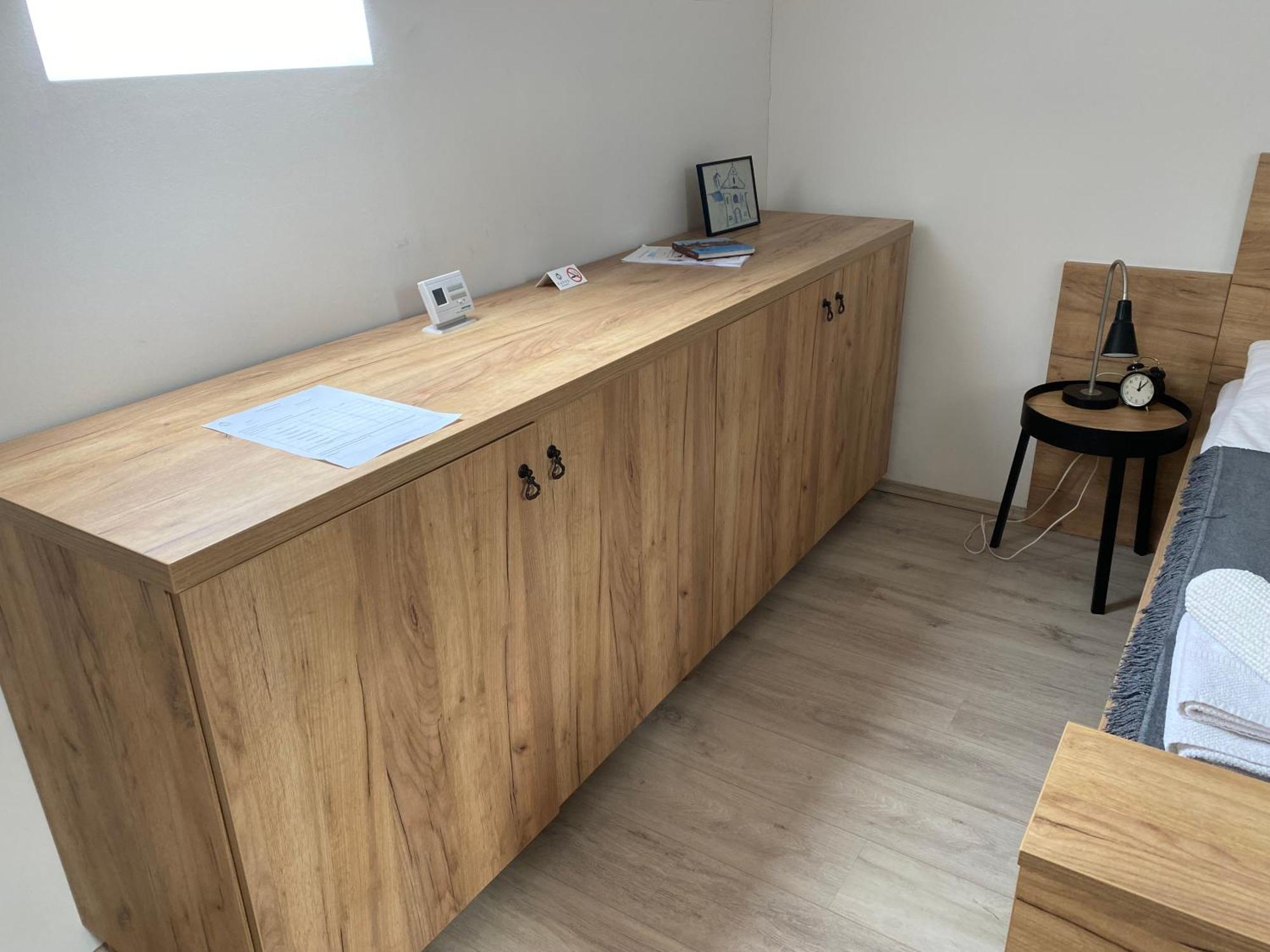Vatus Apartmanhaz 瓦茨 外观 照片