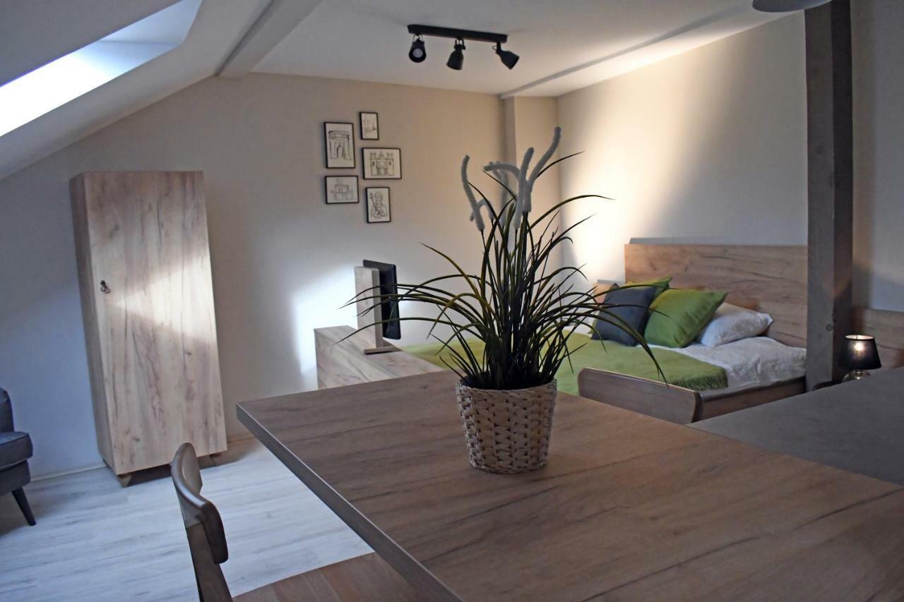 Vatus Apartmanhaz 瓦茨 外观 照片